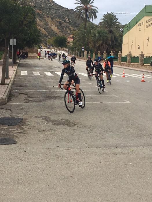 El duatlón por equipos abre la temporada de triatlón en la Región