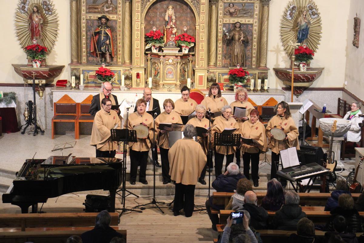 La X edición del concierto de Villancicos llenó de música y público la iglesia de la Asunción en Mombuey