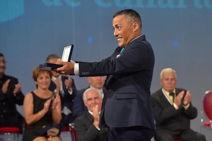 Acto institucional del Día de Canarias. Entrega ...