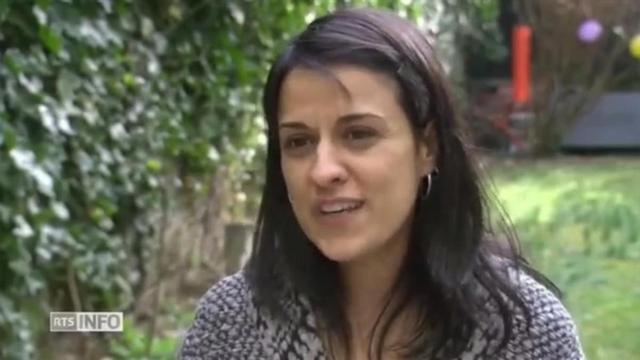La exdiputada de la CUP Anna Gabriel, durante su entrevista en la televisión suiza RTS.