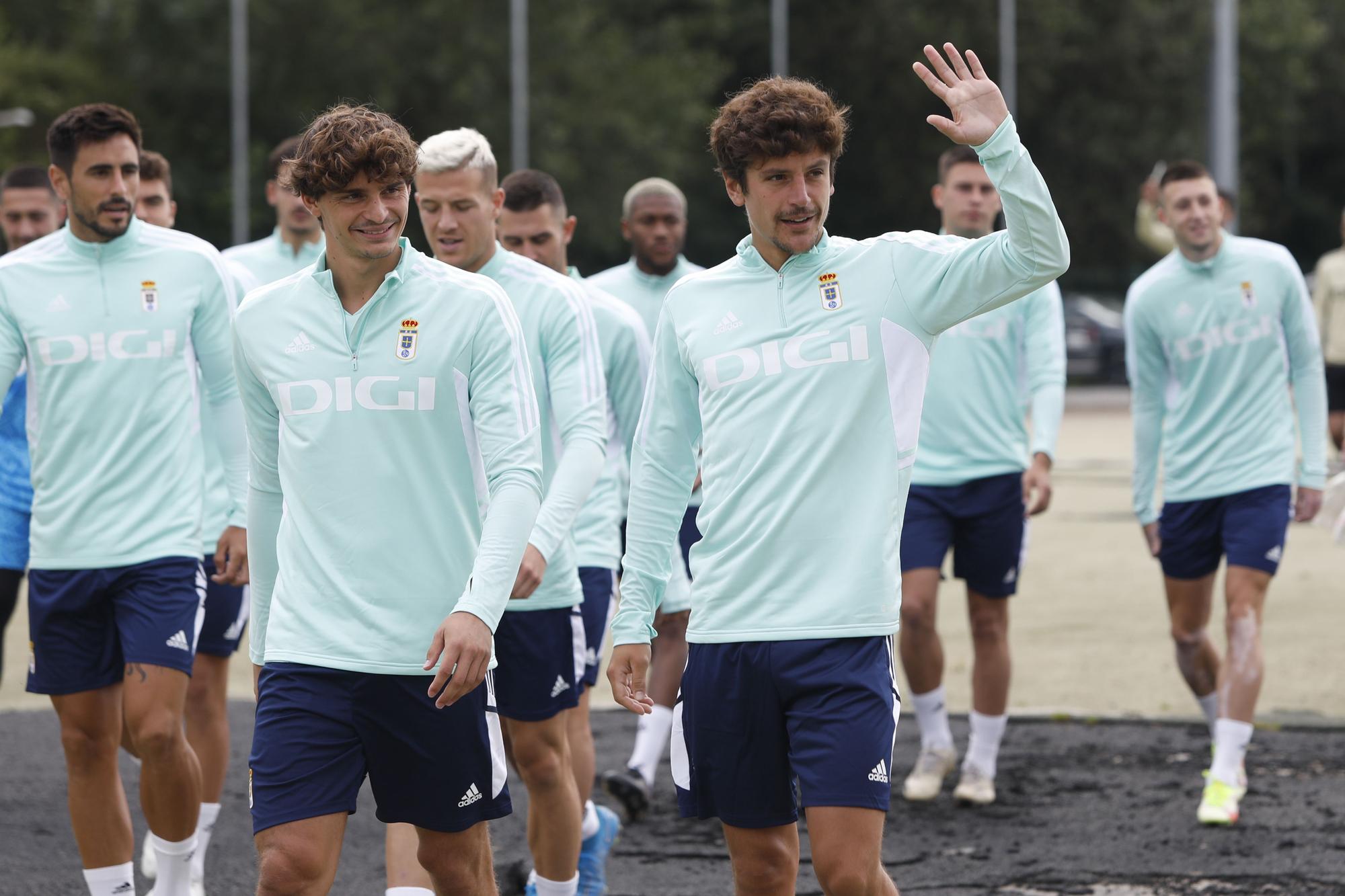 EN IMÁGENES: el primer entrenamiento del Oviedo