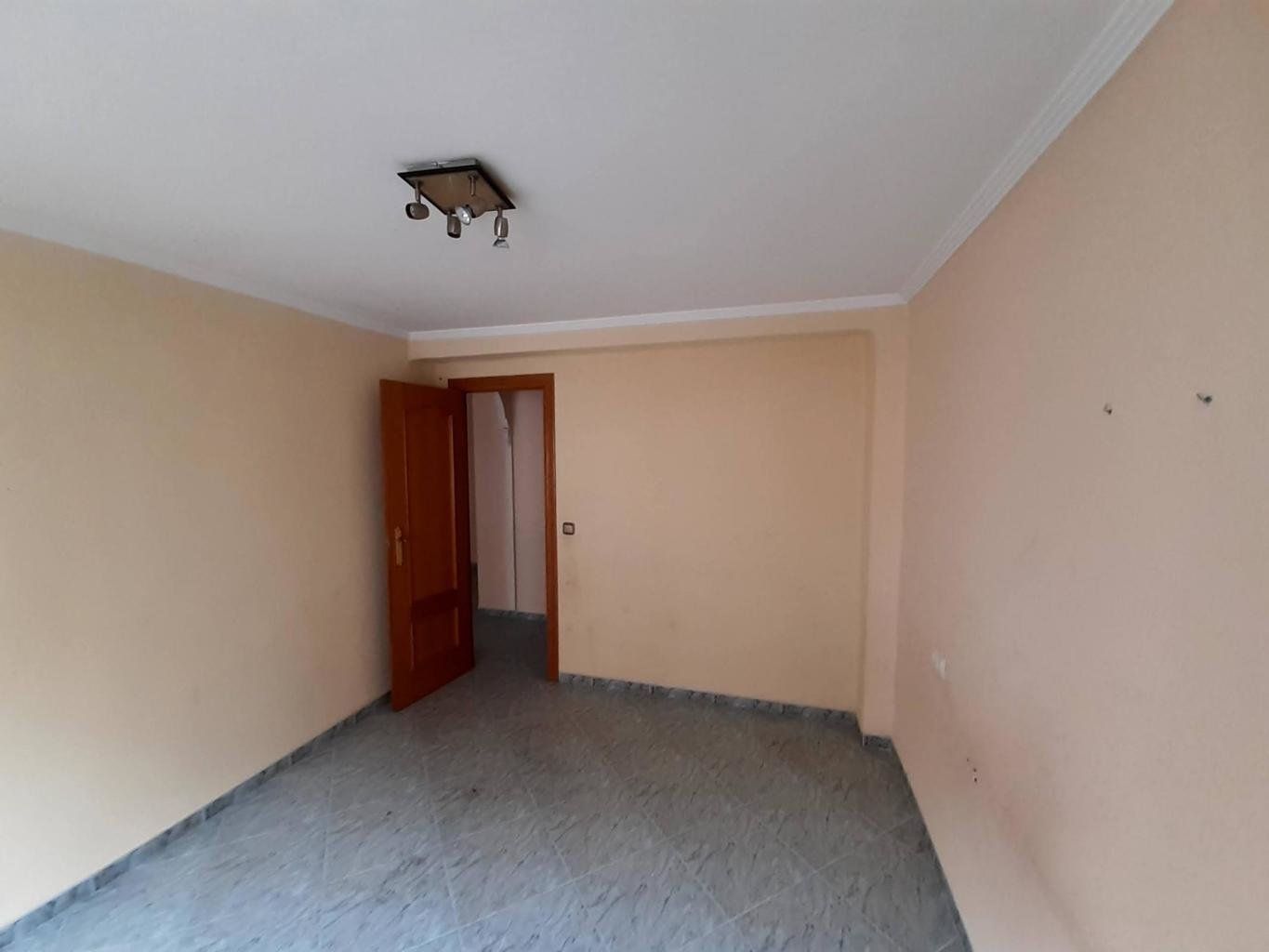 Piso a la venta en la calle Acacias por 75.900€