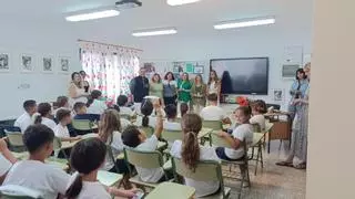 El CEO Ignacio Aldecoa de La Graciosa presenta la Biblioteca Inocencia Páez