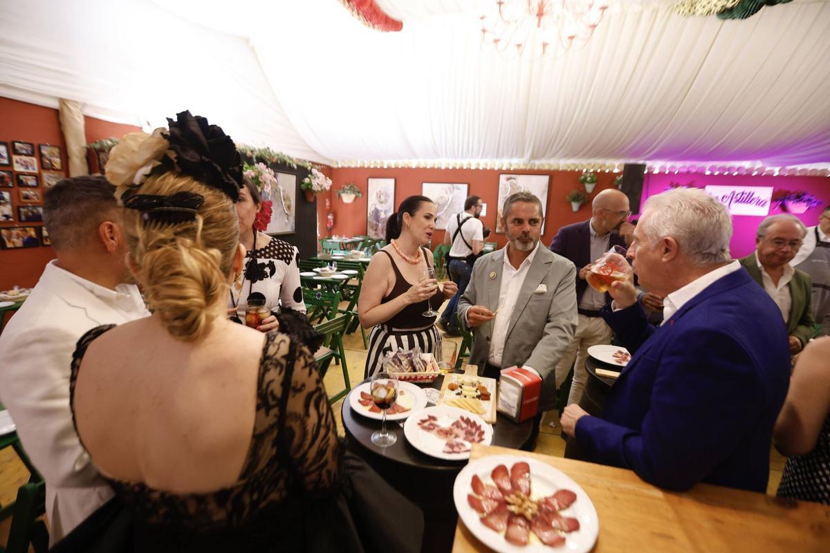 Las recepciones llenan de ambiente el martes de Feria de Córdoba