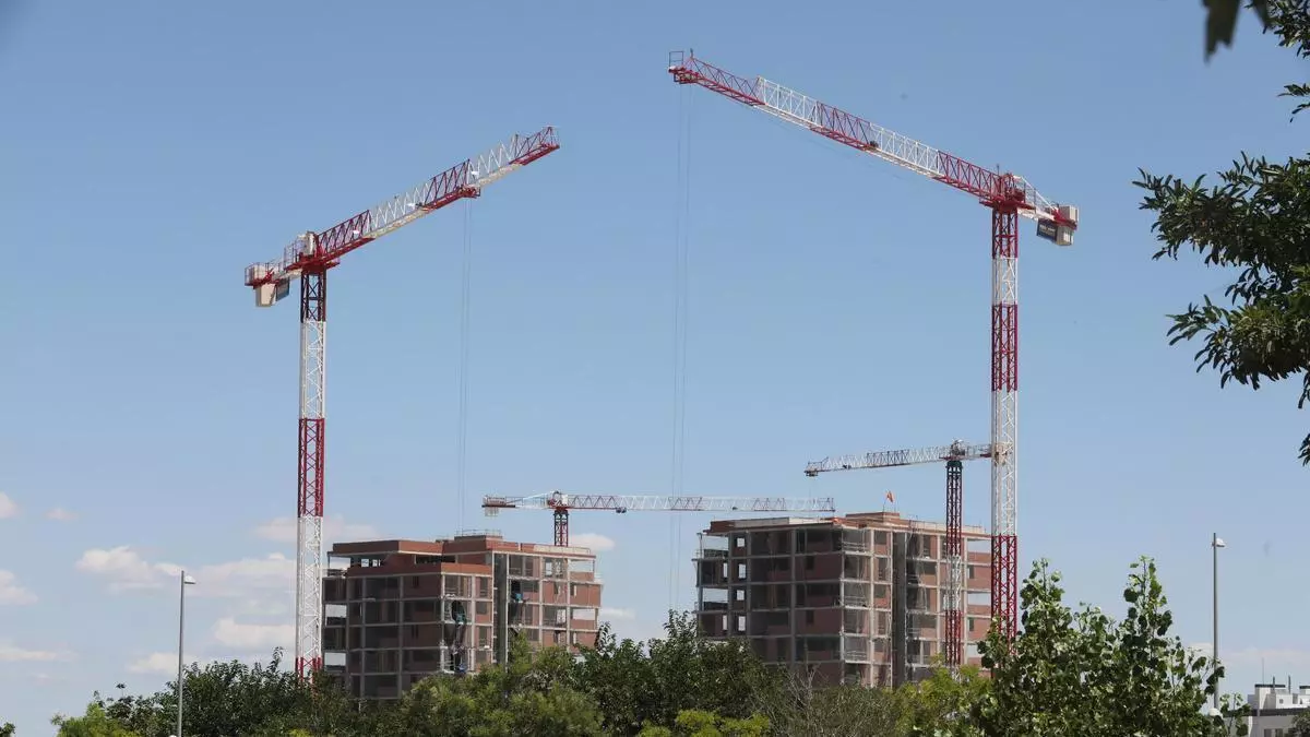 La construcción de vivienda protegida se dispara y Madrid y Cataluña concentran la mayor parte del crecimiento