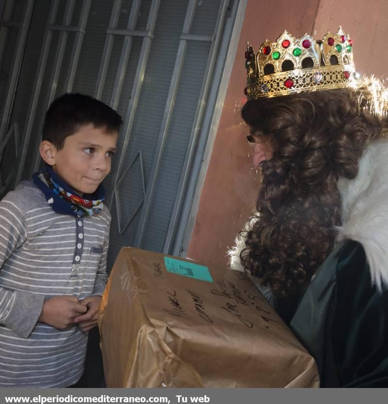 Los Reyes Magos reparten regalos en la provincia