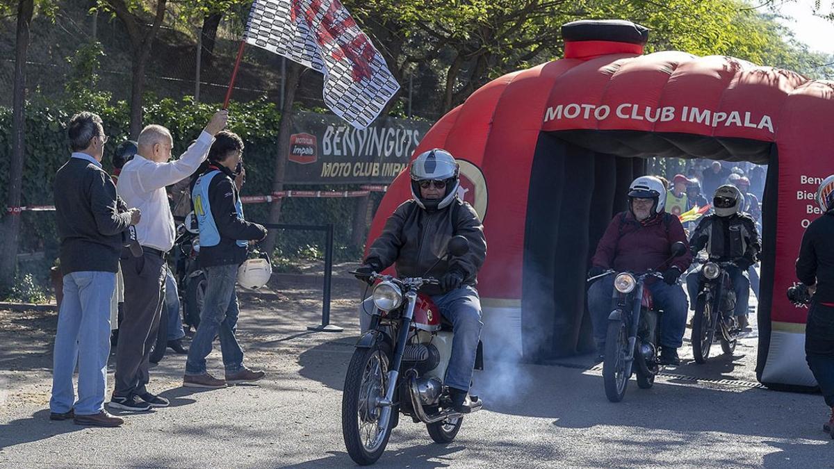 Propietarios de motos Impala, durante el encuentro celebrado en mayo en Sant Cugat del Vallès