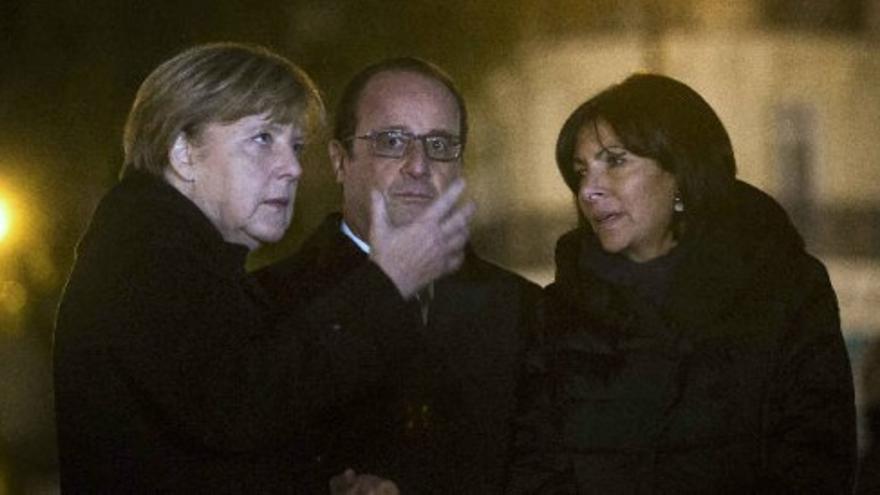 Hollande y Merkel, juntos en El Elíseo contra el terrorismo internacional