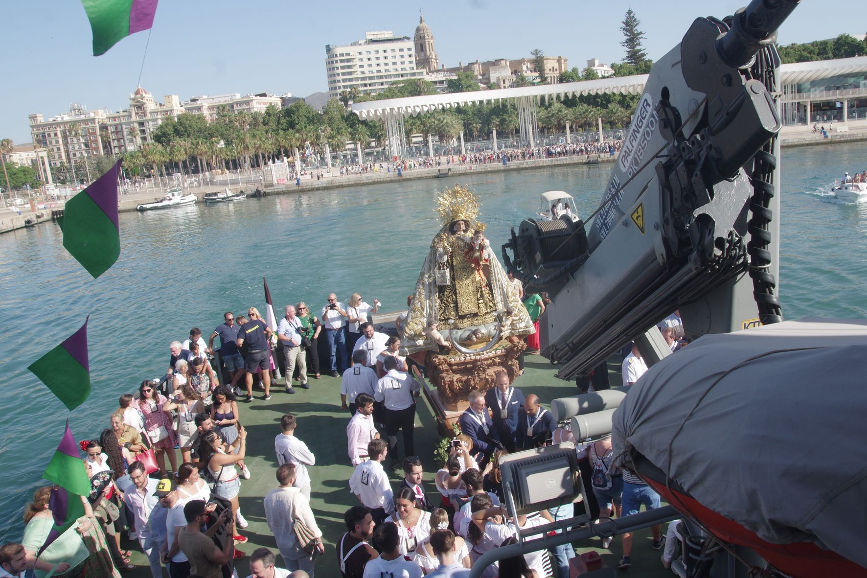 Procesión marítima de la Virgen del Carmen del Perchel