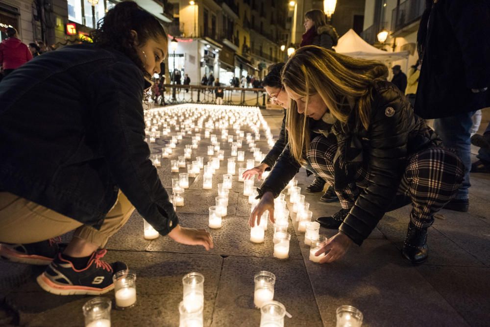 Unes 400 persones es manifesten a Manresa contra la violència masclista