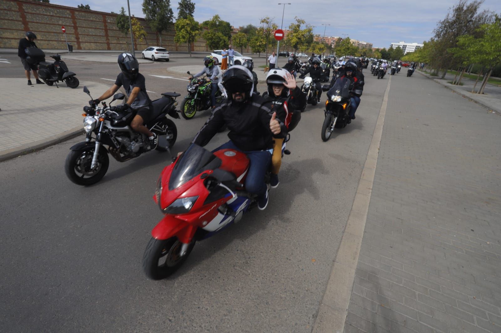 Manifestación nacional de motoristas en València para reclamar seguridad.