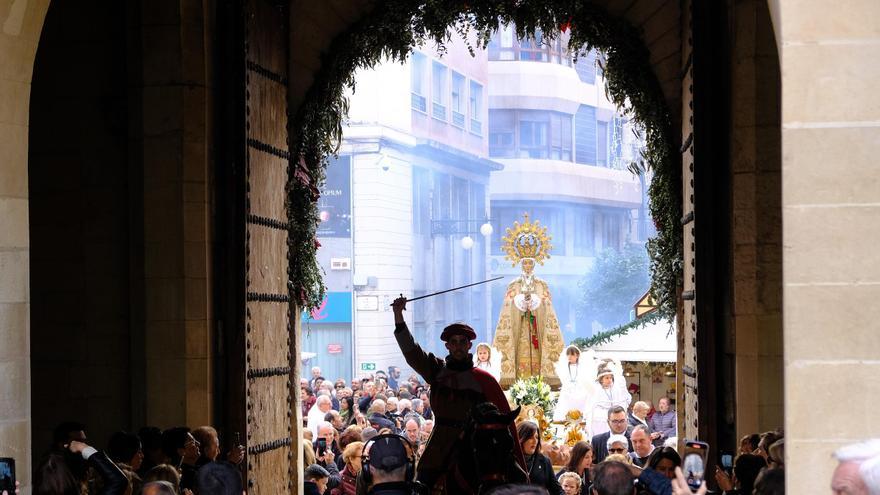 Así ha sido la procesión de la Festividad de la Venida de la Virgen en Elche