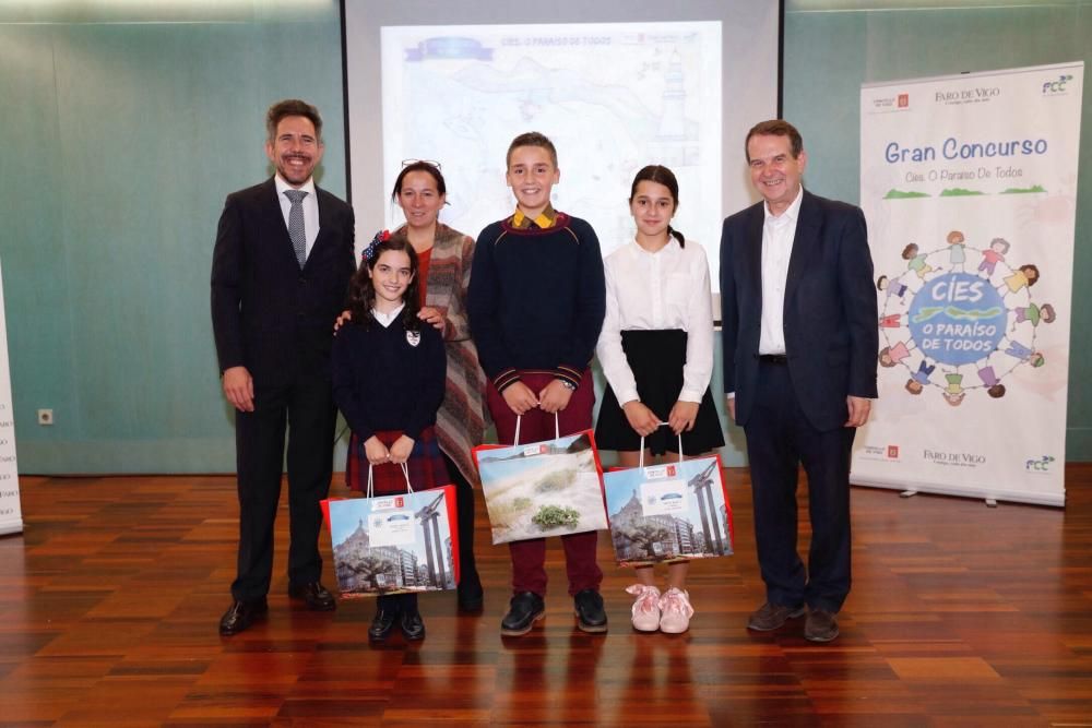 Los premiados del certamen 'Cíes, o paraíso de todos'