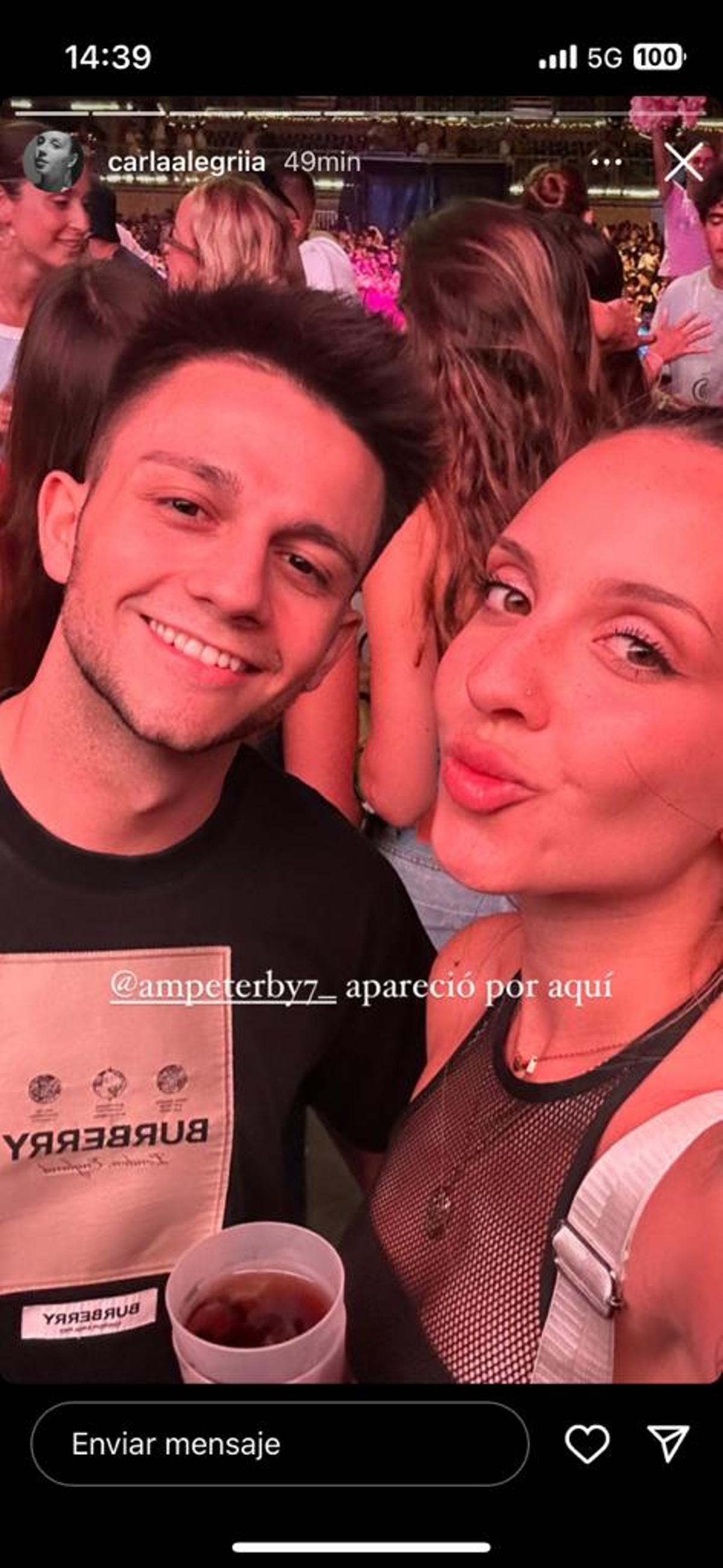 Un selfie entre Ampeter y Carla Alegría.