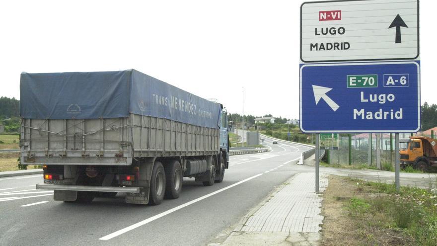 Investigado un octogenario tras conducir por la A-6 en sentido contrario y causar un accidente en Guitiriz