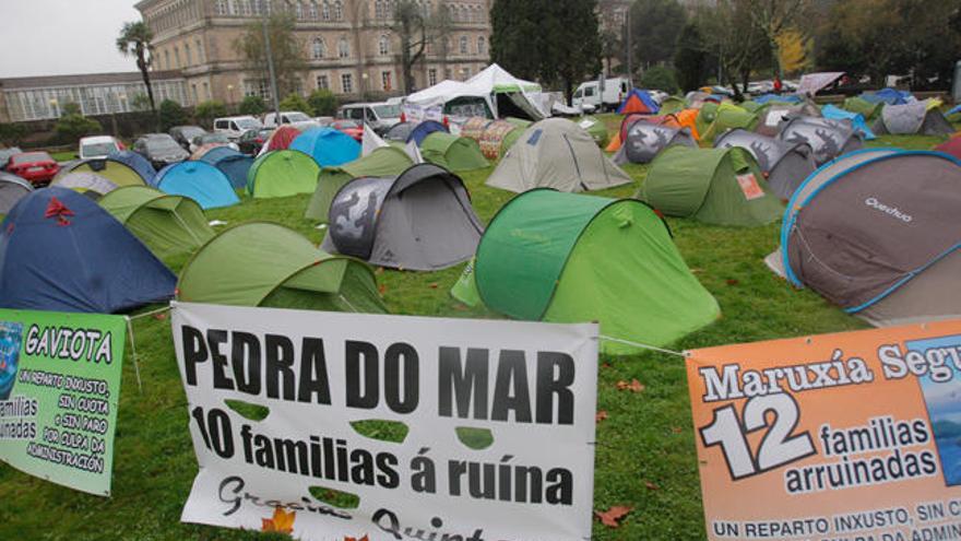 Acampada del cerco en Santiago de Compostela // Xoan Álvarez