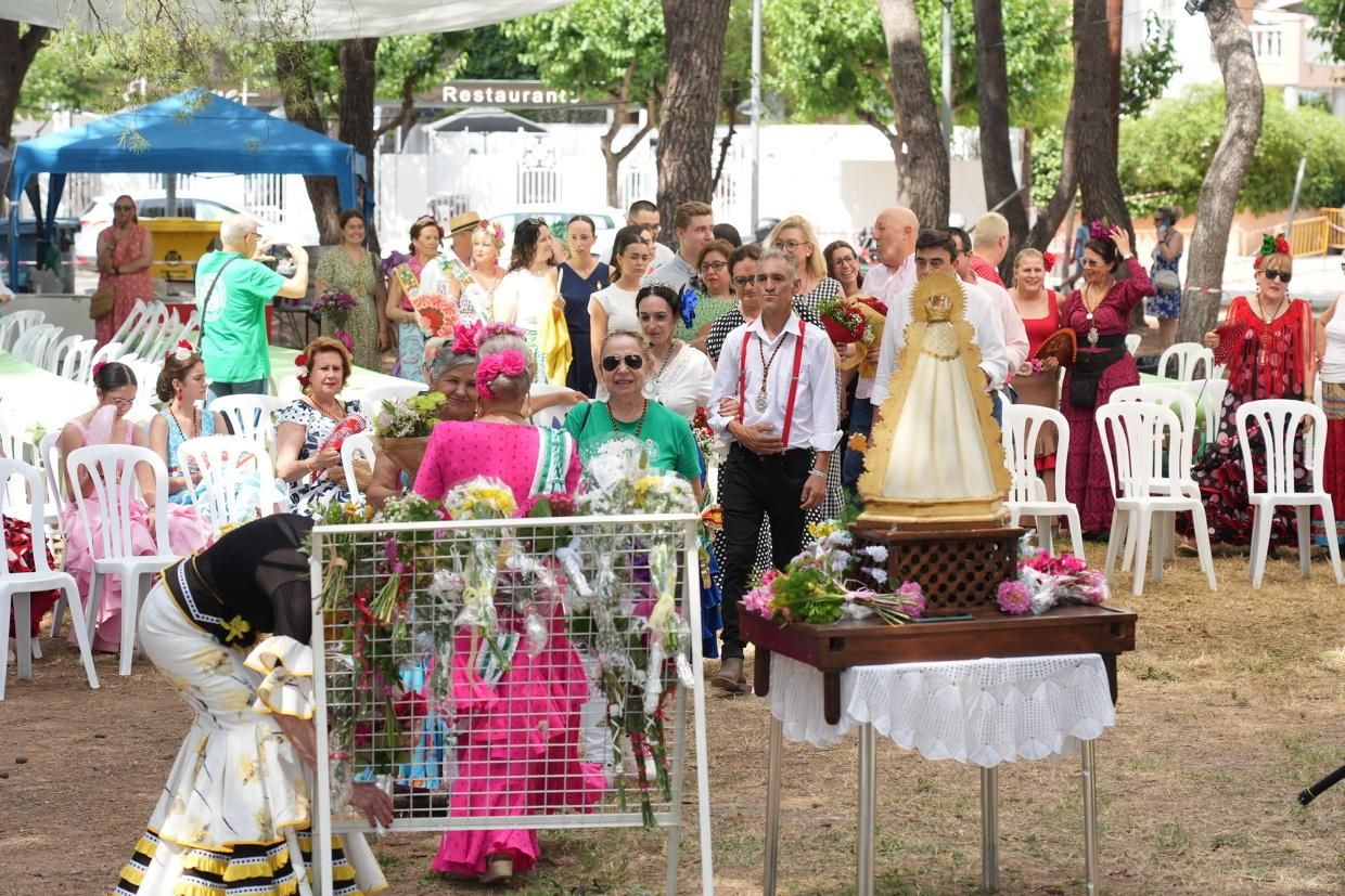 Vila-real exhibe devoción por la Virgen del Rocío en El Termet