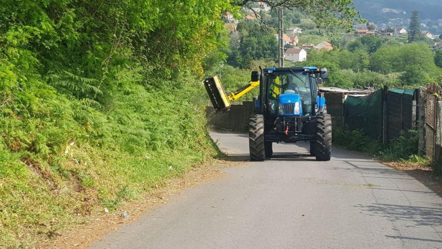 Trabajos anteriores de desbroce en el rural moañés.