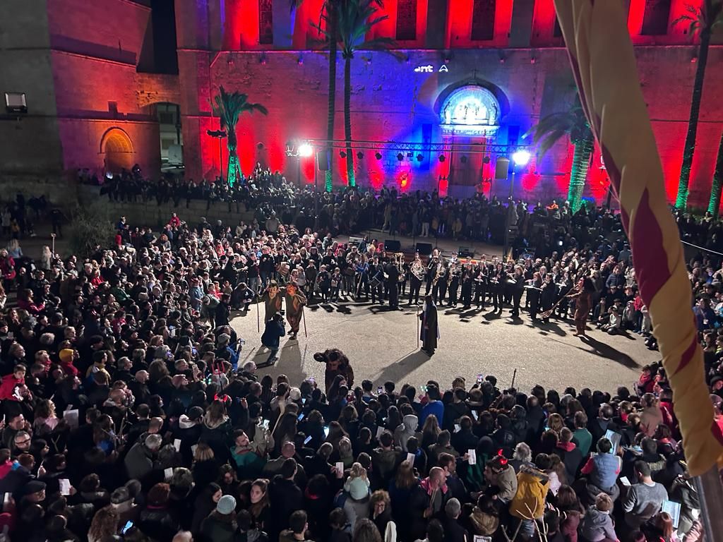 Muro enciende la noche de Sant Antoni