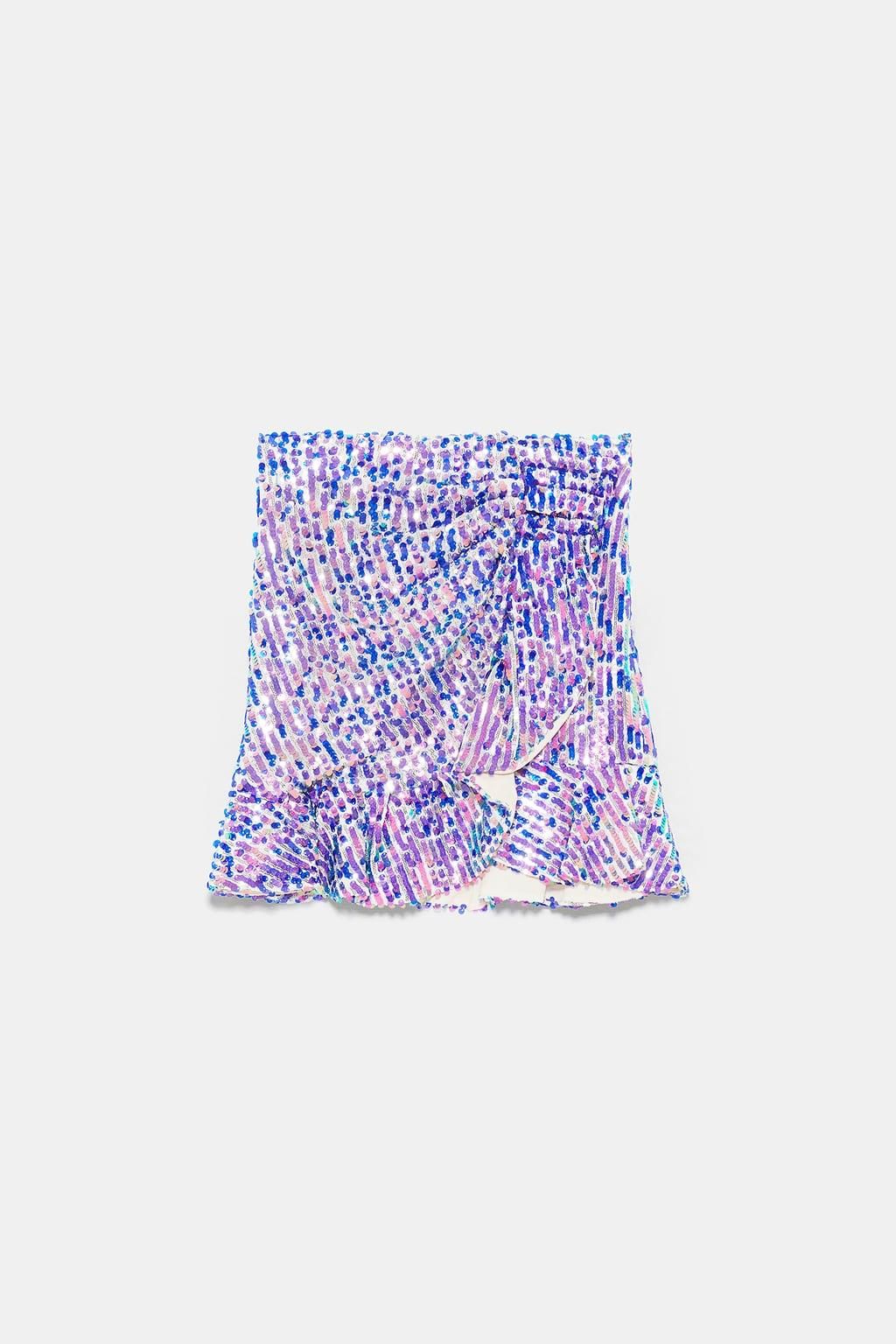 Minifalda de lentejuelas y volantes en tonos sirena de Zara que ha llevado Alba Díaz