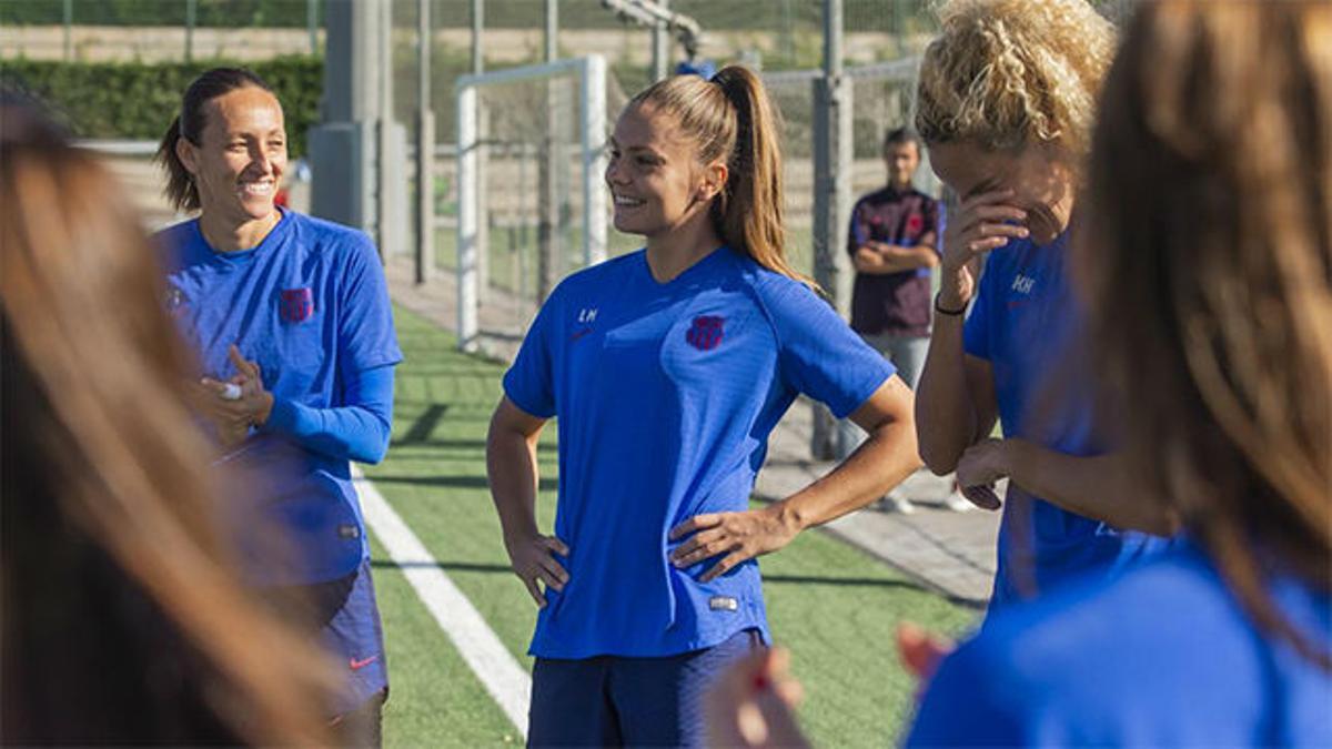 Lieke Martens vuelve a entrenar con el grupo