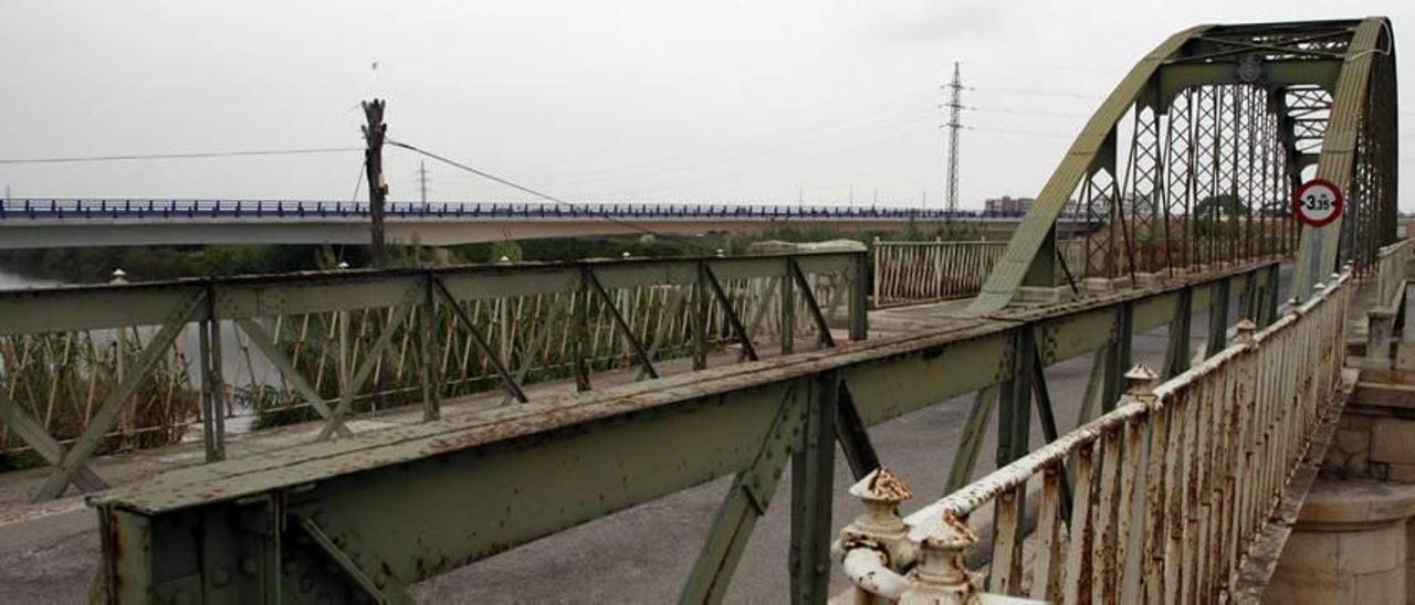 La diputación acepta costear la restauración del Pont de Fortaleny