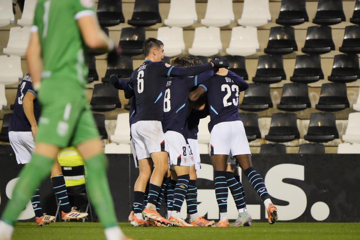 El Mérida - Bilbao Athletic, en imágenes