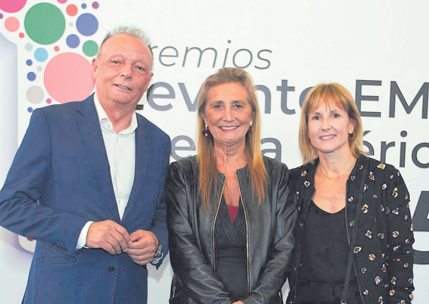 Salvador Navarro, presidente de la Confederación Empresarial  de la Comunitat Valenciana (CEV); Eva Blasco, presidenta de CEV Valencia; y Maritxe Alemany, directora de comunicación de CEV.