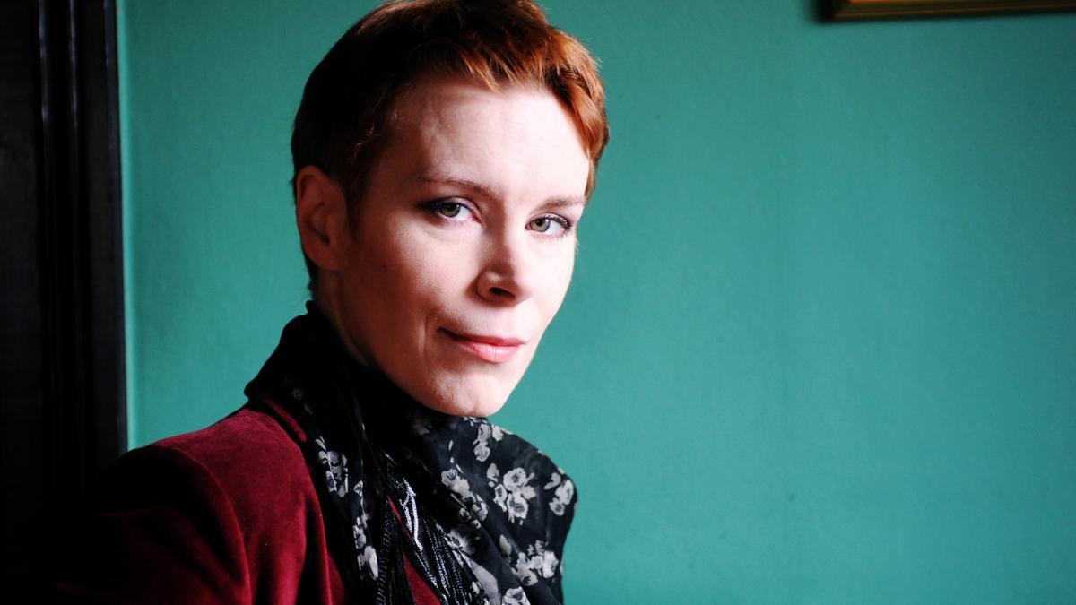 Tana French.