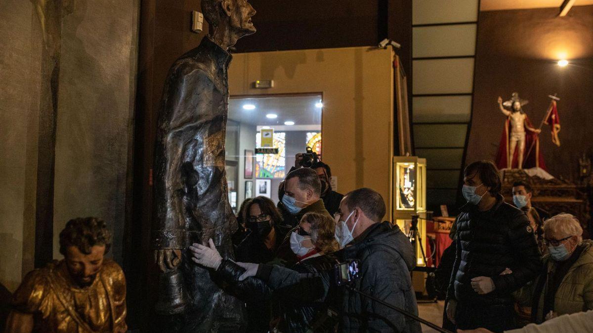 Visita de integrantes de la ONCE al Museo de Semana Santa