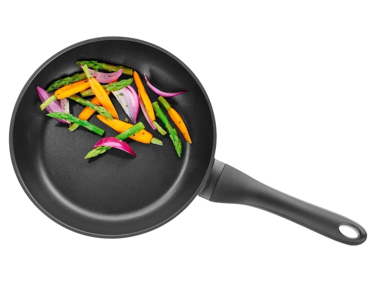 Sartén de aluminio fundido.