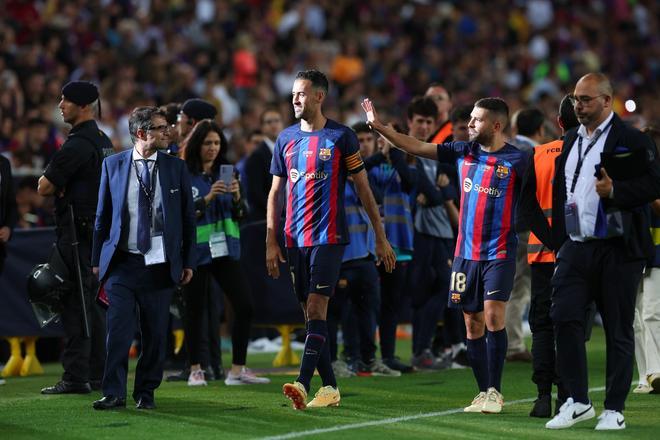 Las imágenes de la despedida de Jordi Alba, Busquets... ¡y el Camp Nou!