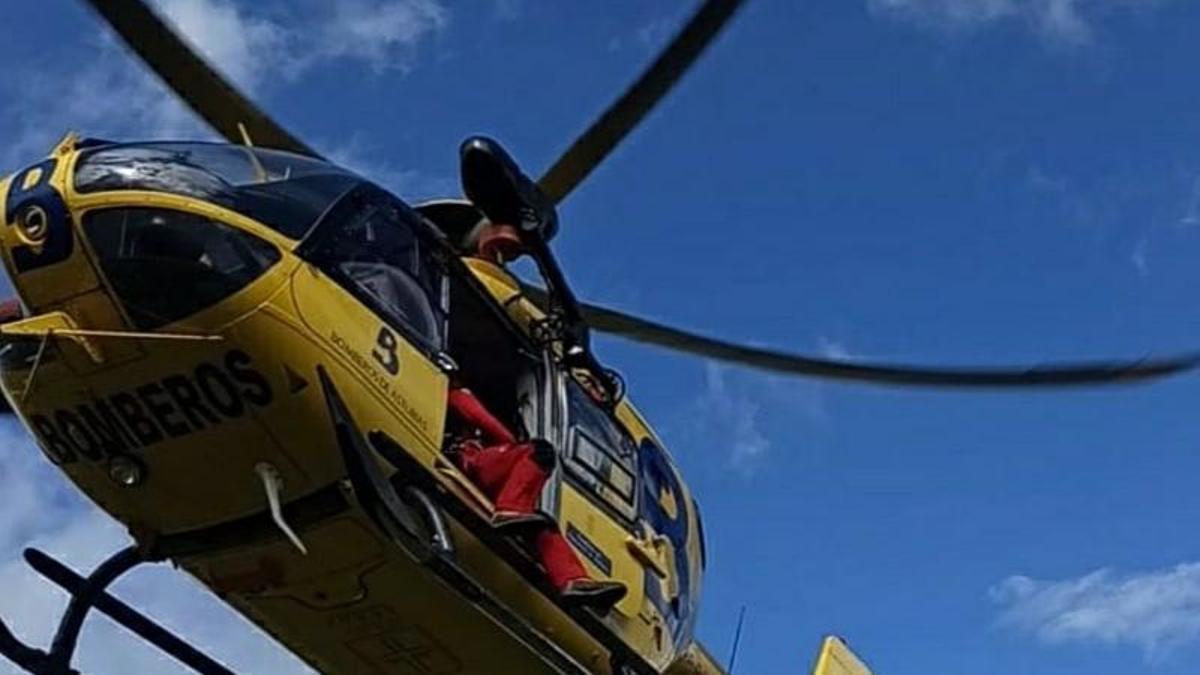 Herido grave un motorista al salirse de la calzada y caer al arroyo Viavaba en Viñón (Cabranes)