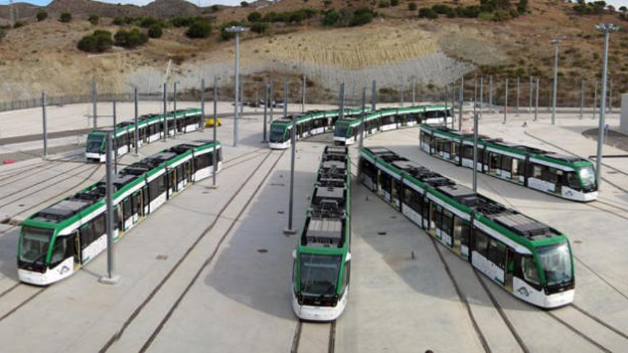 Vagones en las cocheras del metro de Los Asperones