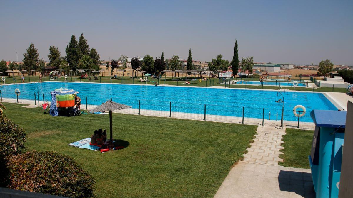 Piscina de Cáceres El Viejo.