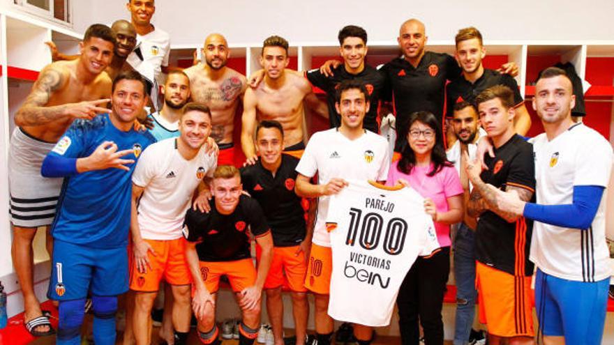 La celebración especial en el vestuario del Valencia