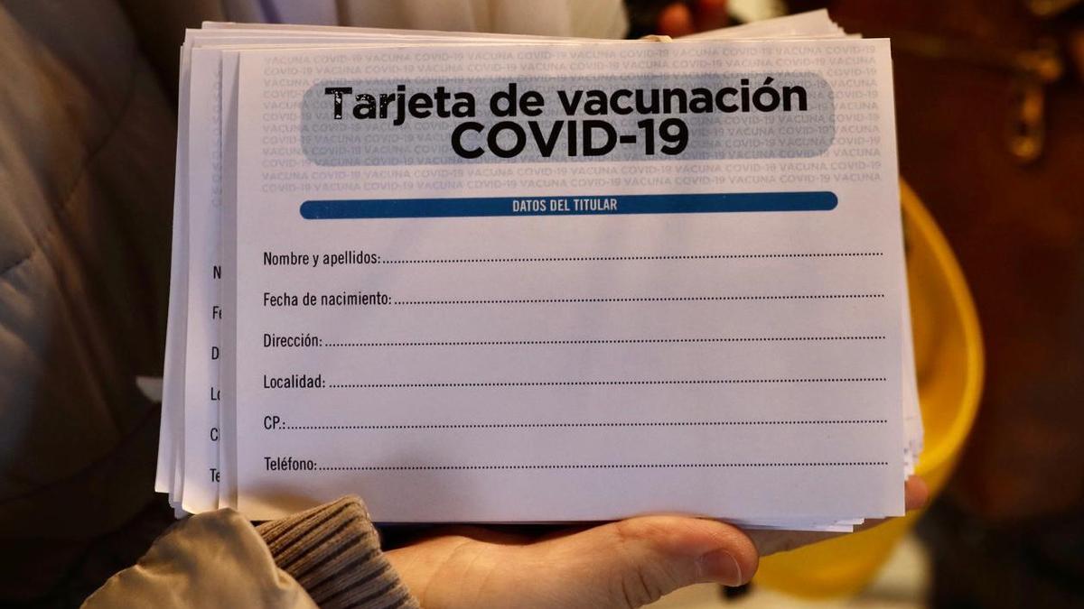 Tarjeta COVID de vacunación.