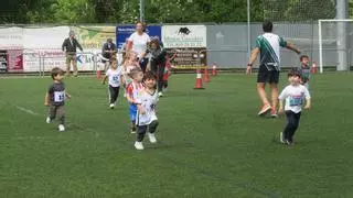 Jornada de deporte y convivencia de los más pequeños en Cangas de Onís