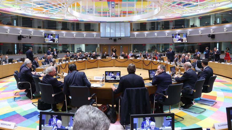 La UE avala el plan de Borrell para acelerar el envío de munición para Ucrania