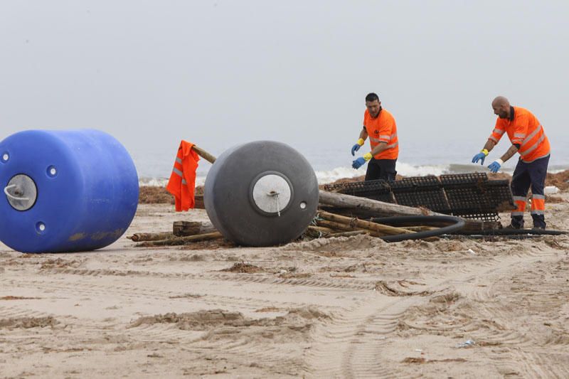 Desperfectos del temporal en las playas del Perellonet y El Saler.