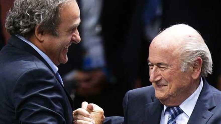 La FIFA rechaza los recursos de Platini y Blatter