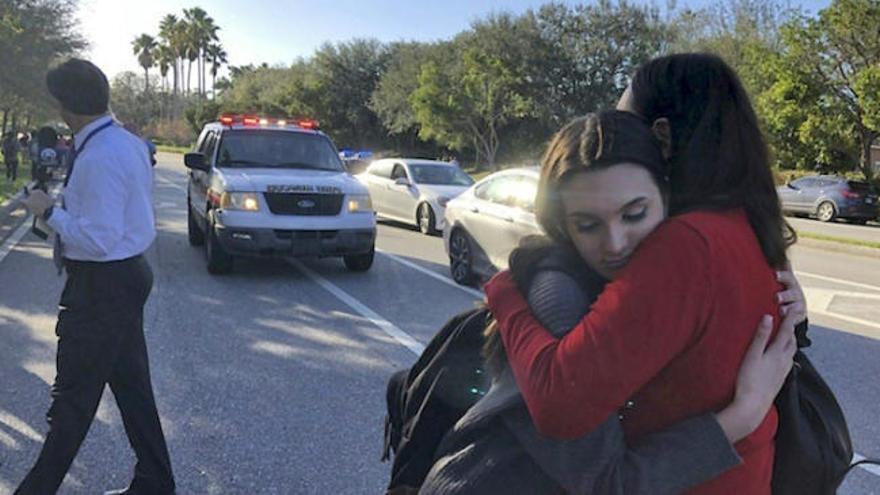 Tiroteo en Florida: Casi 300 tiroteos en colegios desde 2013