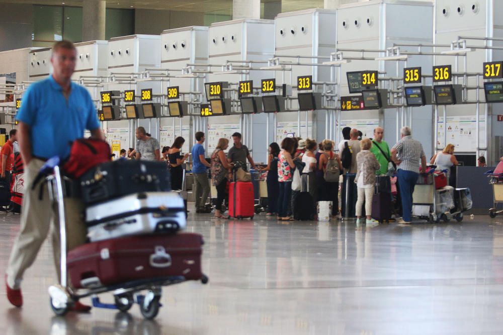 Operación salida en el aeropuerto de Málaga