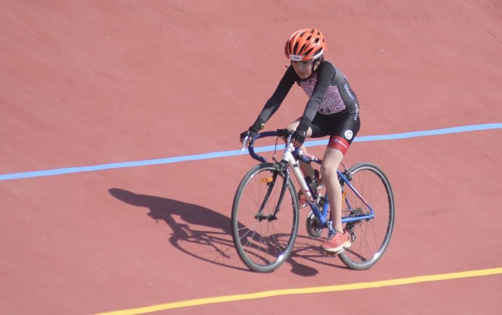 Exhibición en el velódromo de Molina de Segura