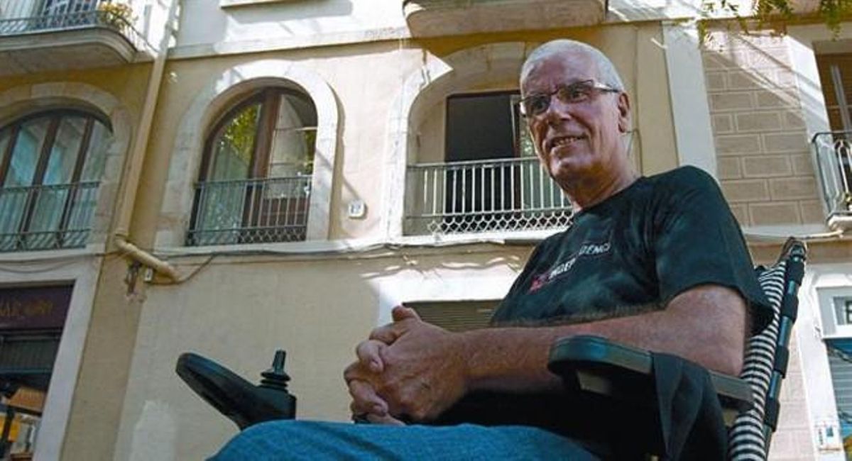 Manel Mora. Manel Mora.