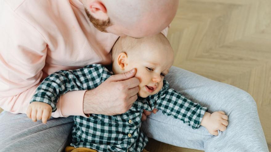 Nuevas ayudas por nacimiento o adopción: así puedes solicitar hasta 1.000 euros por hijo