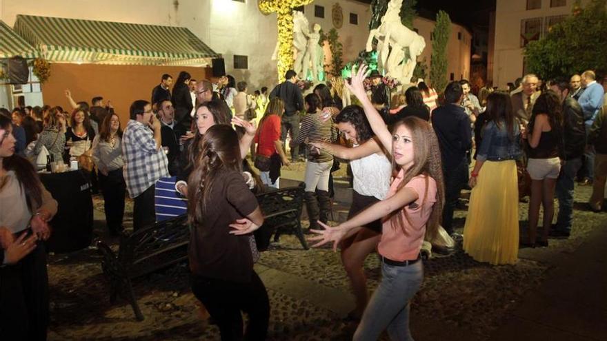 Hasta 600 euros de multa por hacer &#039;botellón&#039; u orinar en la calle durante las cruces de mayo