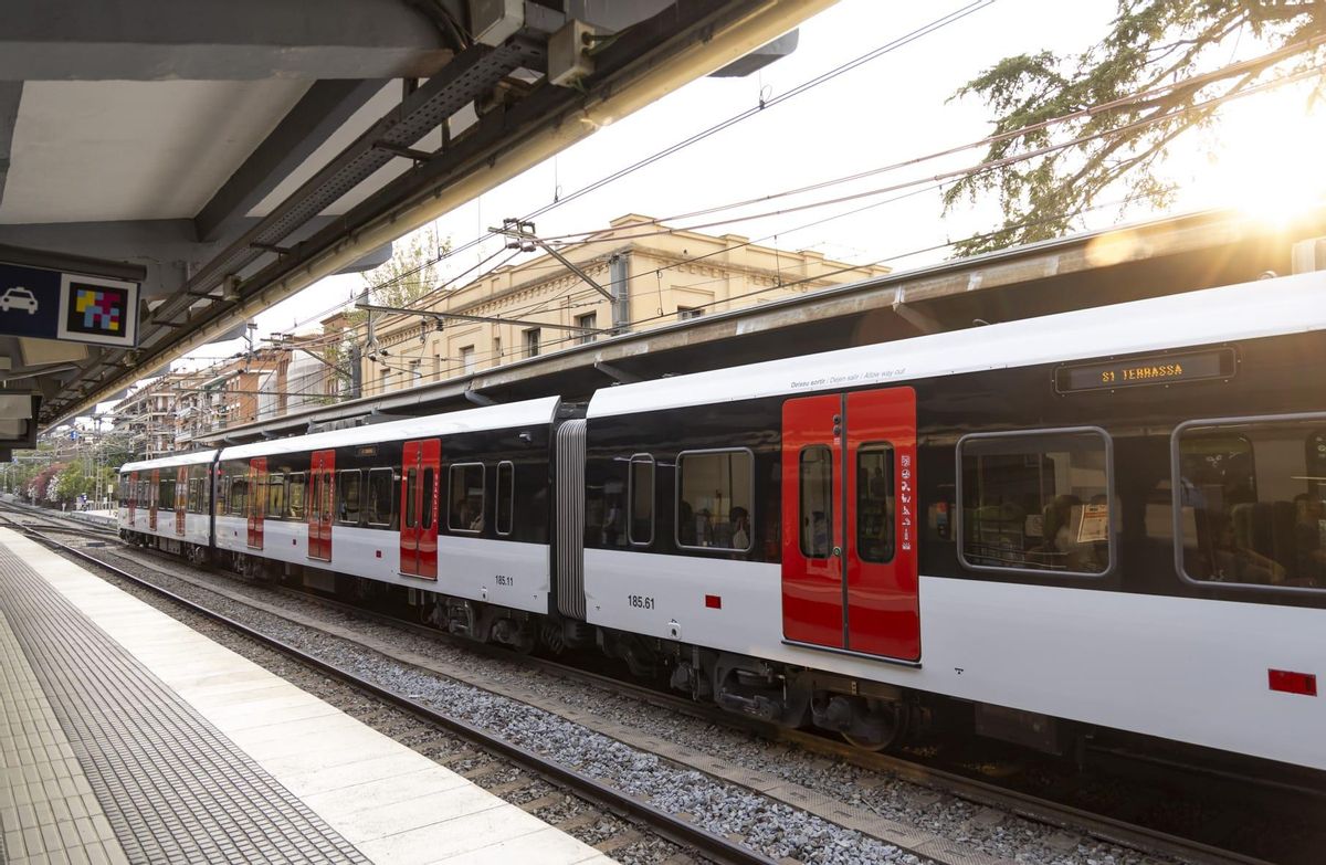 Un tren de FGC dirección Terrassa