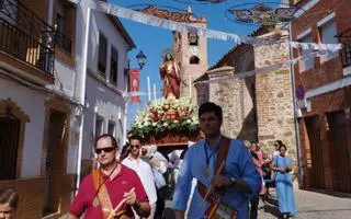 Procesión por el 25 aniversario de las reliquias en Santa Eufemia