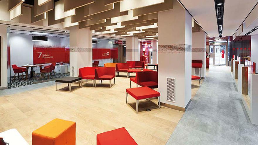 Con horario flexible y petición de turno: así son las nuevas oficinas del Banco Santander